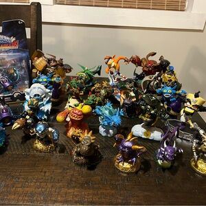 Skylanders bundle 30 pieces
